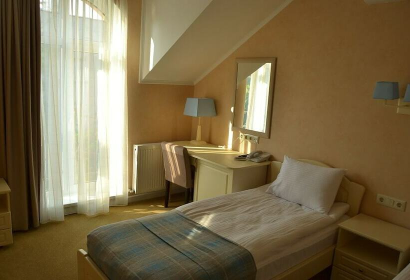 اتاق استاندارد, Ajur