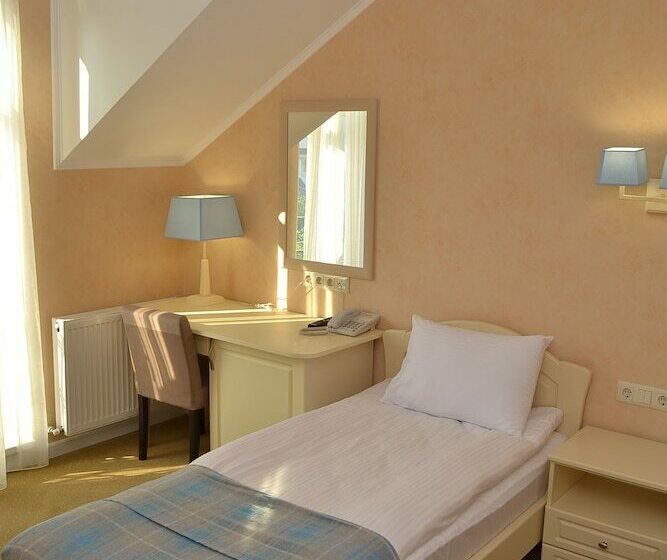 اتاق استاندارد, Ajur