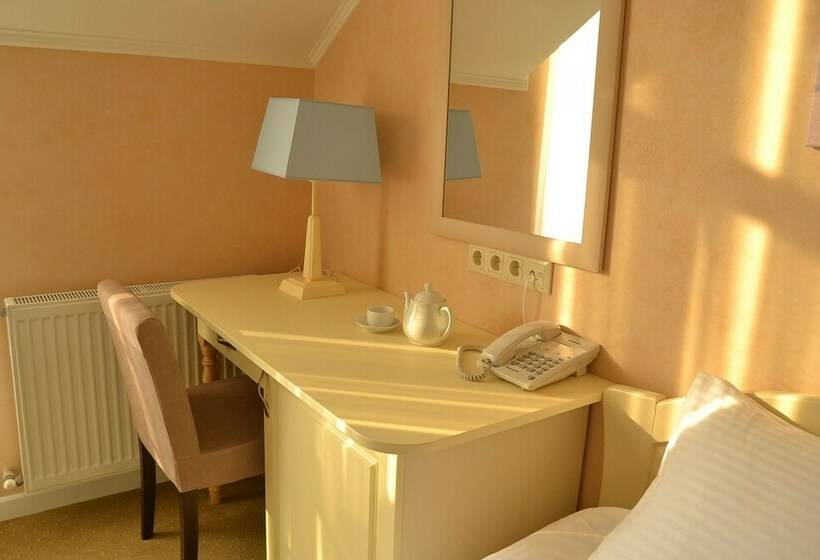 اتاق استاندارد, Ajur