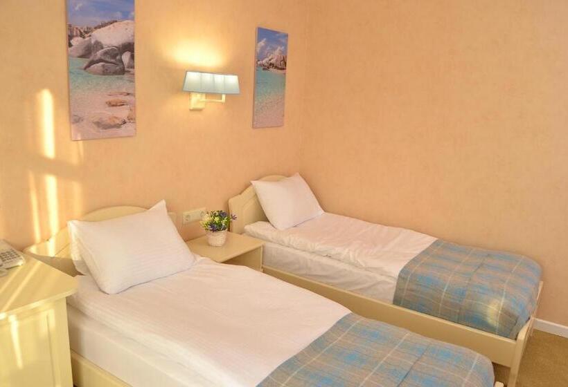 اتاق سوپریور, Ajur