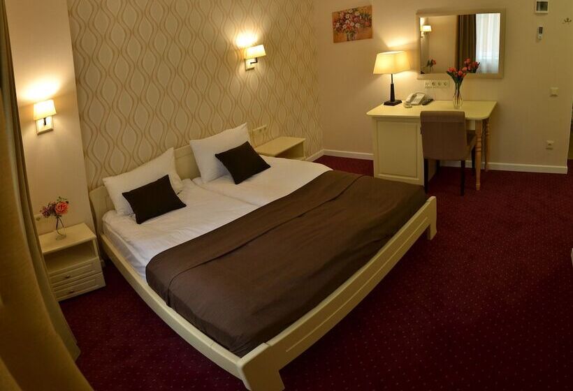 اتاق استاندارد, Ajur