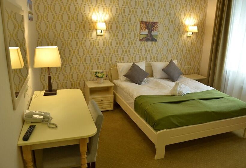 اتاق استاندارد, Ajur