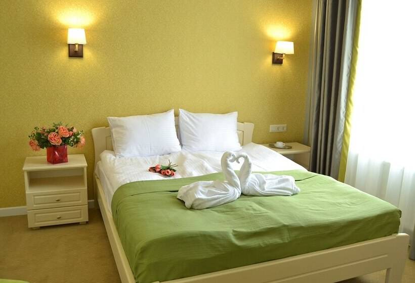 اتاق سوپریور, Ajur