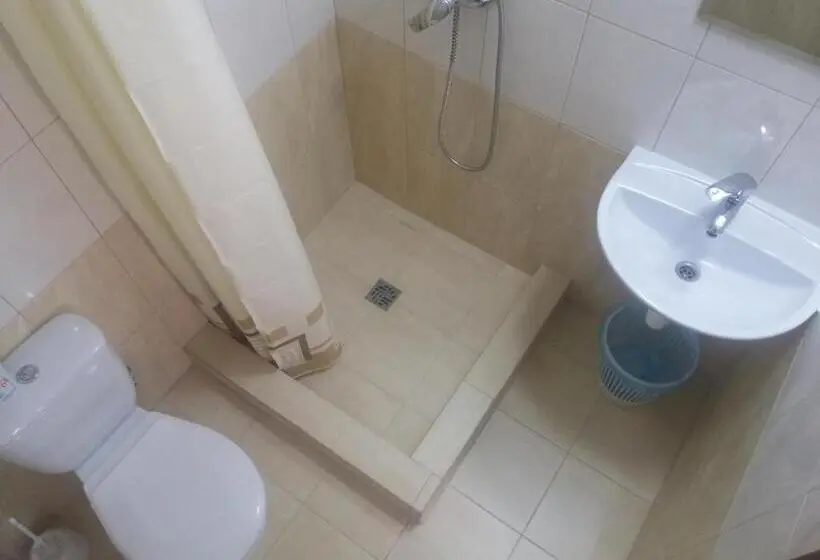 اتاق سوپریور چهار تخته, Luxor Inn & Suites