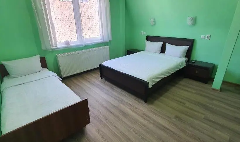 اتاق سوپریور چهار تخته, Luxor Inn & Suites