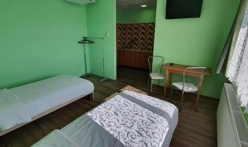 اتاق سوپریور با چشم‌انداز باغ, Luxor Inn & Suites