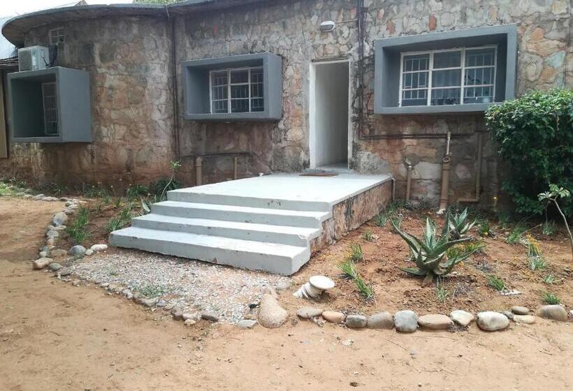 اتاق استاندارد, Three Bridges B&b