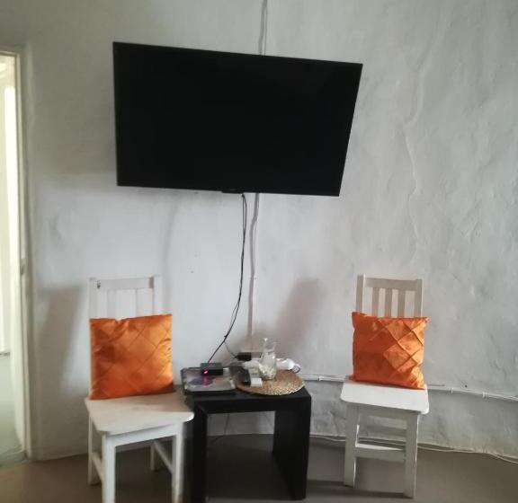 اتاق استاندارد, Three Bridges B&b