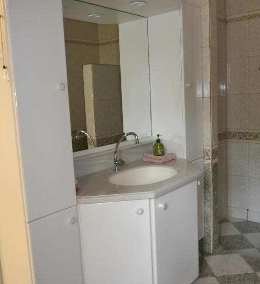 اتاق لوکس, B&b Villa Zomerland