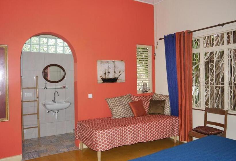 اتاق لوکس با چشمانداز باغ, B&b Villa Zomerland