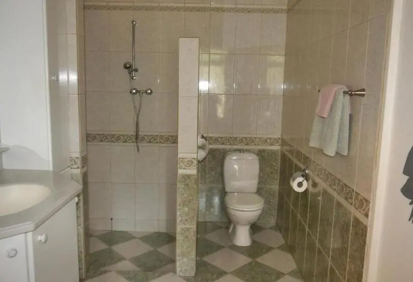 اتاق خانوادگی, B&b Villa Zomerland