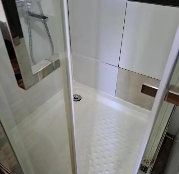 اتاق اکونومی, Explora Prestige