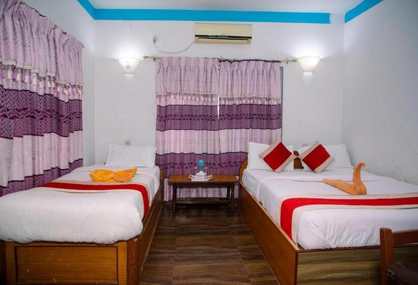 اتاق راحتی سه تخته, Shiva's Dream