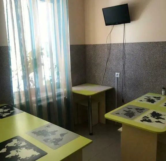 تختخواب در اتاق مشترک, Hostel Iskra