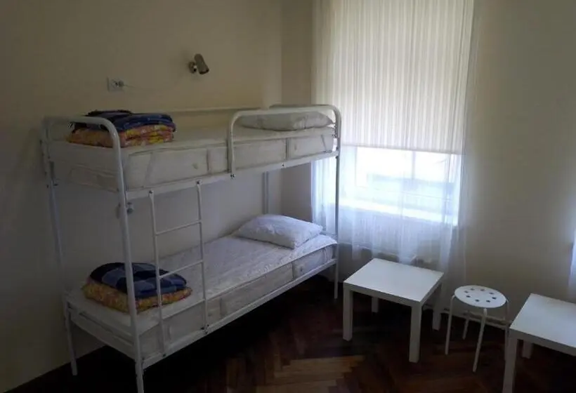 اتاق استاندارد چهار تخته, Hostel Iskra