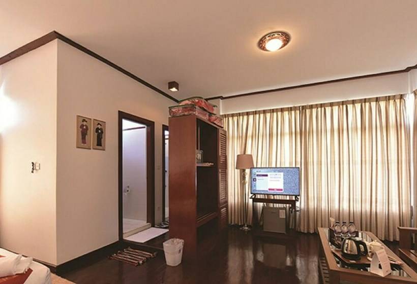 اتاق لوکس, Maineli