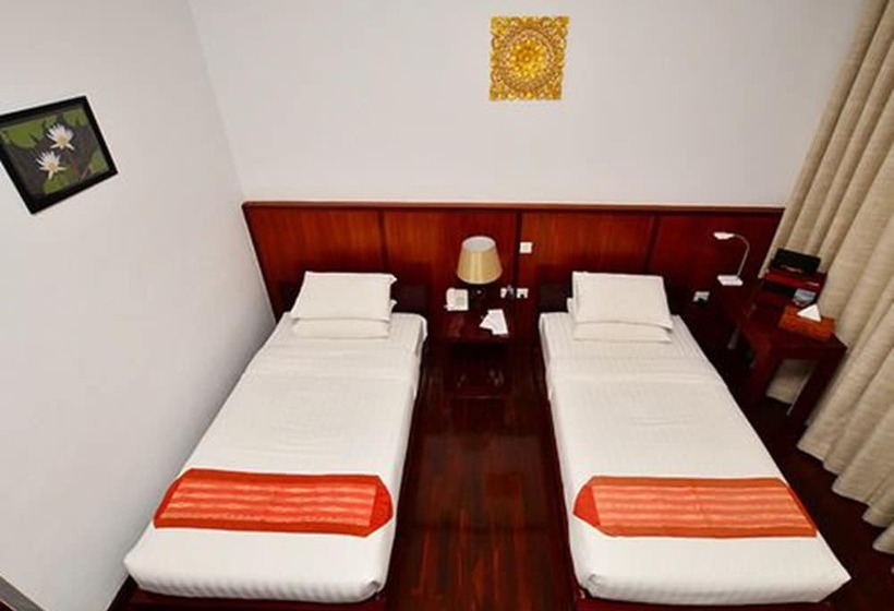 اتاق سوپریور, Maineli