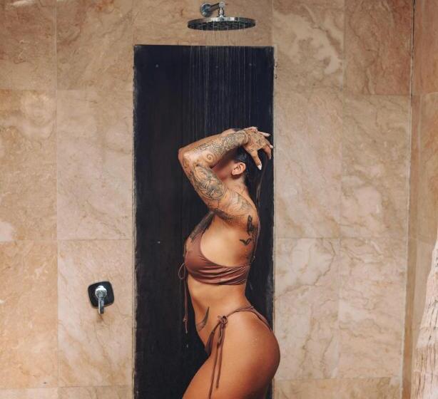 חדר דלוקס, Captain Coconuts Gili Air