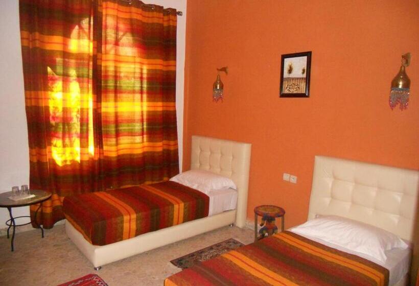 标准三人间, Riad Passiflora