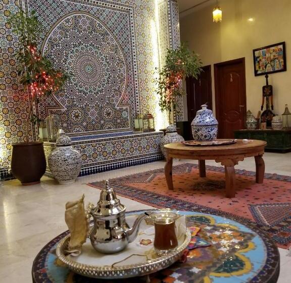 基本三人间, Riad Passiflora