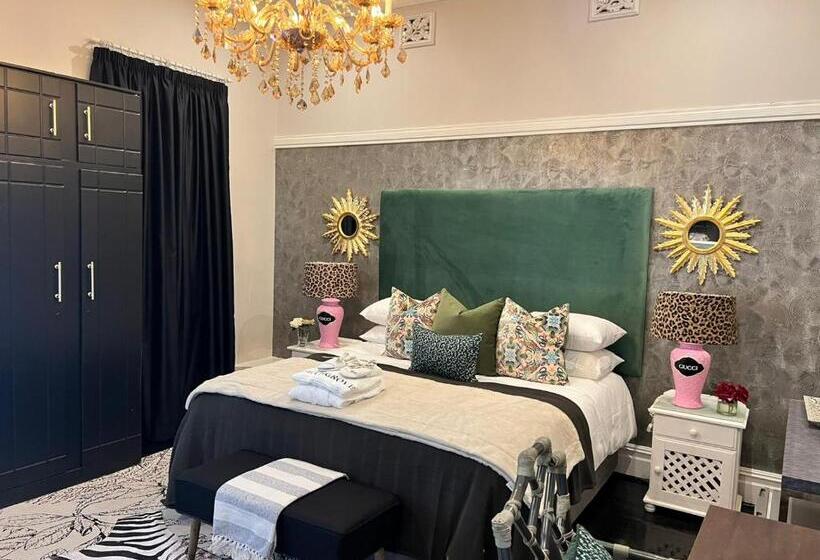 Люкс Deluxe Кровать Кинг, Smithgrove Guesthouse