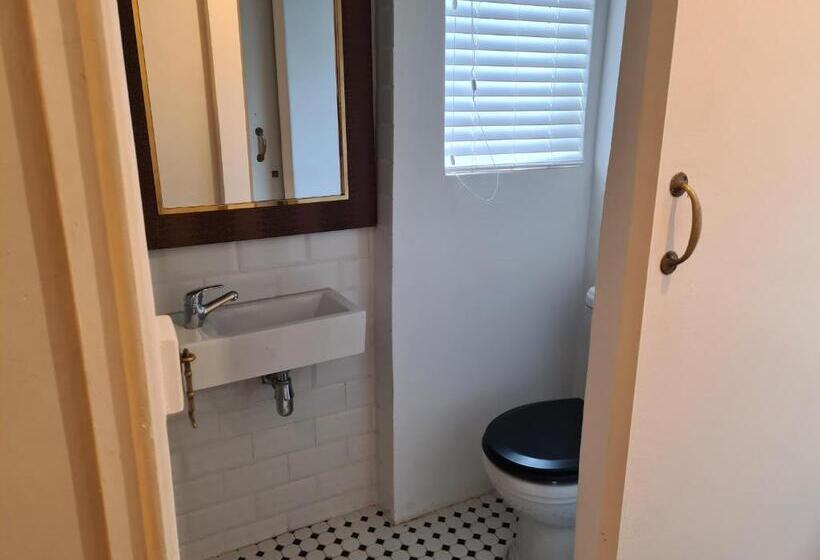 Люкс Повышенной Комфортности, Smithgrove Guesthouse