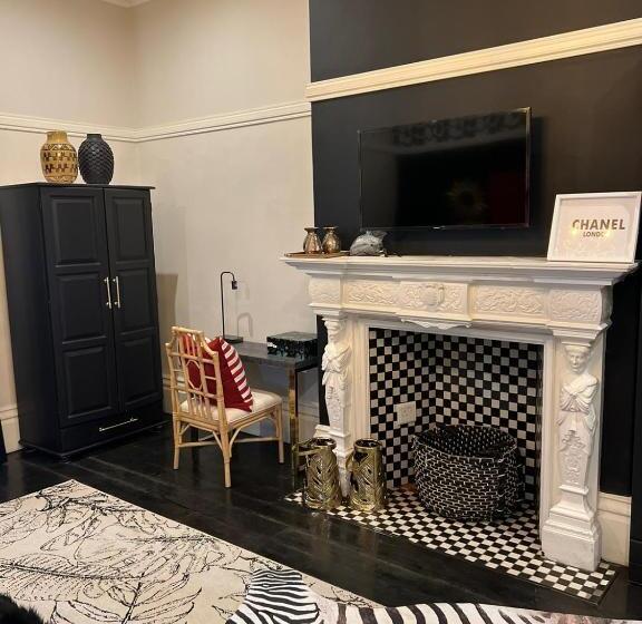 Люкс Deluxe Кровать Кинг, Smithgrove Guesthouse