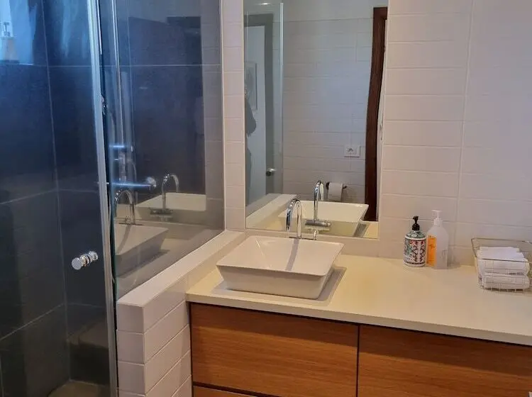 اتاق استاندارد با سرویس بهداشتی مشترک, Spói Guesthouse