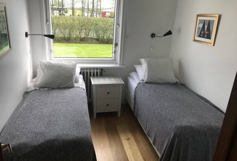 اتاق استاندارد با سرویس بهداشتی مشترک, Spói Guesthouse