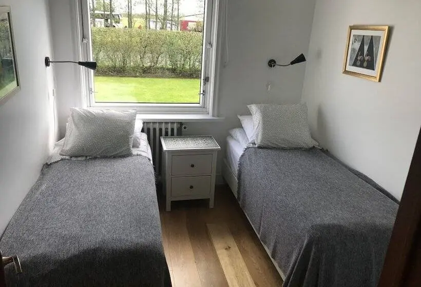 اتاق استاندارد با سرویس بهداشتی مشترک, Spói Guesthouse