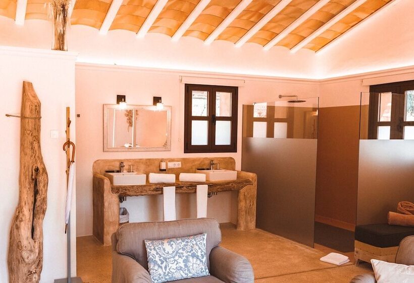 سوییت جونیور لوکس, Finca Ca N Ai  Adults Only