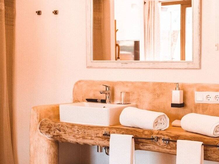 جناح جونيور ديلوكس, Finca Ca N Ai  Adults Only