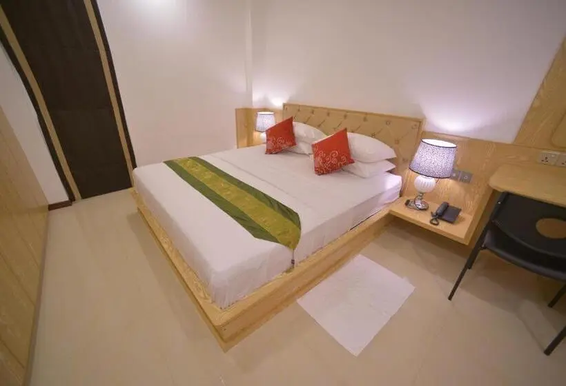 اتاق لوکس با تخت بزرگ, Hathaa Beach Maldives
