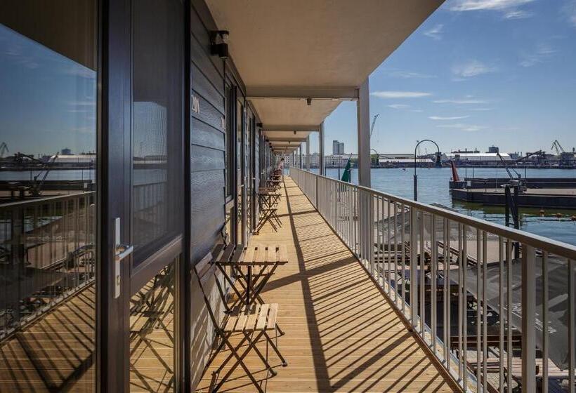 اتاق استاندارد یک نفره, Smiltynės Jachtklubas