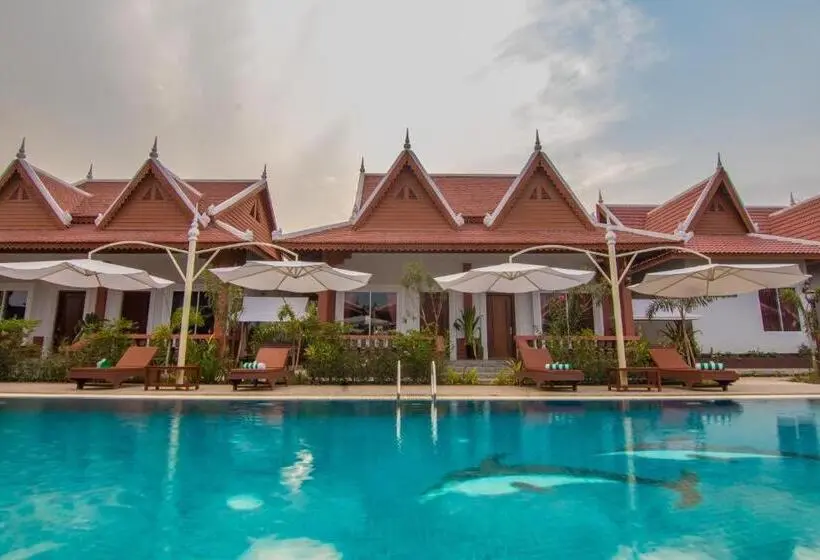سوییت اجرایی, Ravorn Villa Boutique