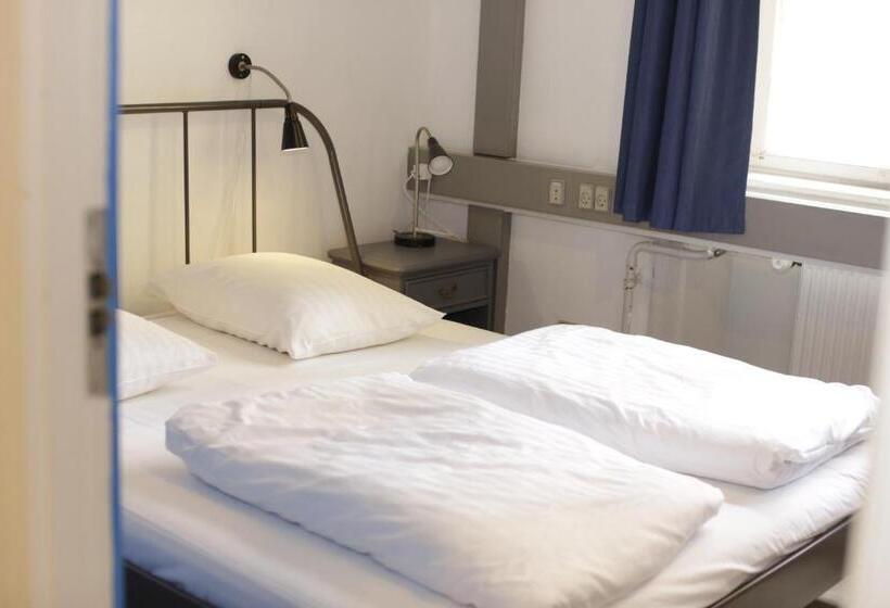 חדר בסיסי, Globalhagen Hostel