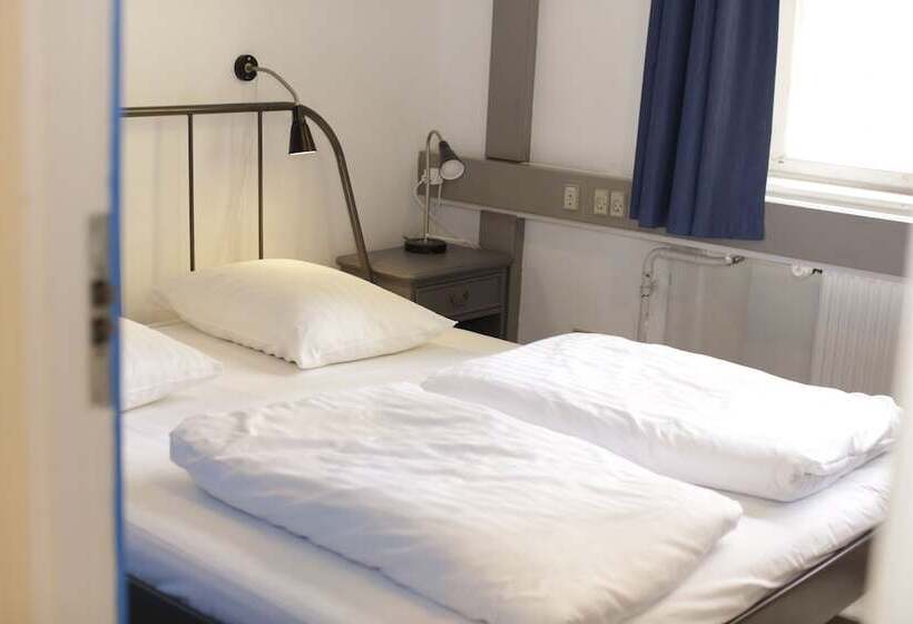 חדר סטנדרט חדר אמבטיה משותף, Globalhagen Hostel