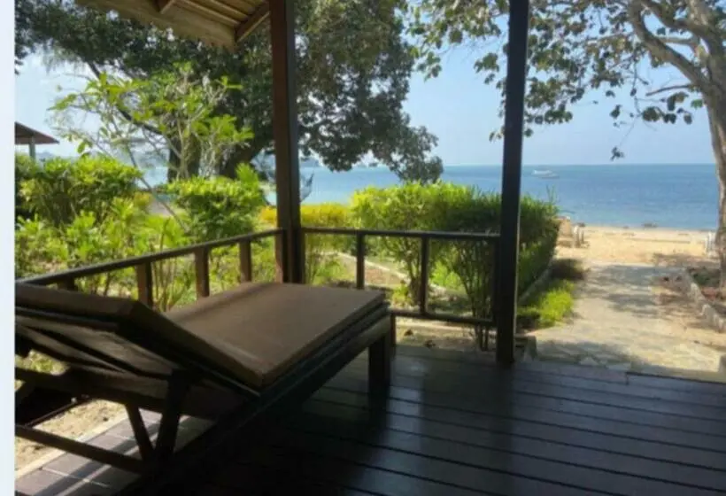スタンダードバンガロー, Heaven Beach Resort & Art