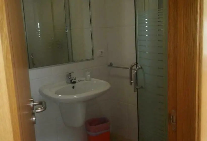Standard Yhden Hengen Huone, Hostal Meson Vilasante