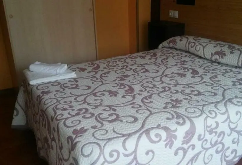 Standard Yhden Hengen Huone, Hostal Meson Vilasante
