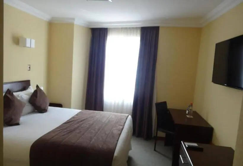سوئیت با تخت بزرگ, Costa Pacifico   Express