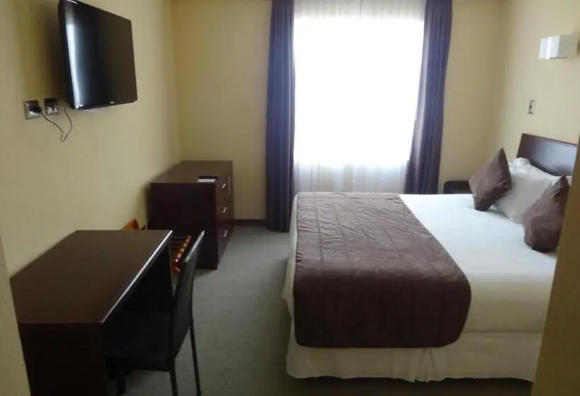 سوئیت با تخت بزرگ, Costa Pacifico   Express