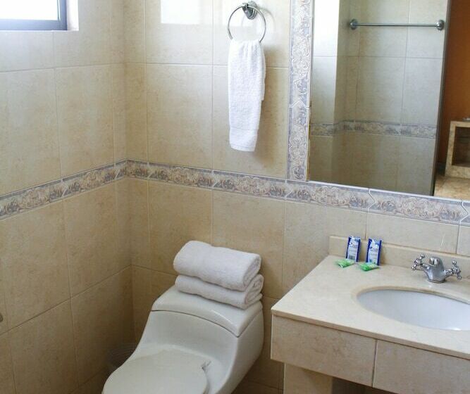 标准间, Costa Pacifico