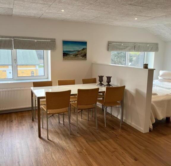 דירת חדר סופריור, Kirkedal B&b