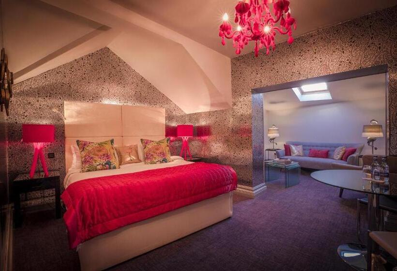 豪华房间, Me & Mrs Jones