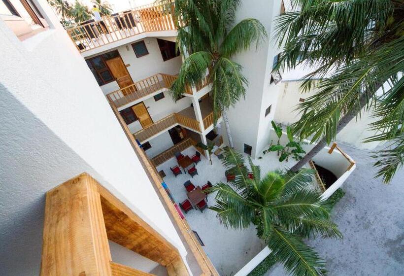 اتاق لوکس سه تخته, Tropic Tree  Maldives