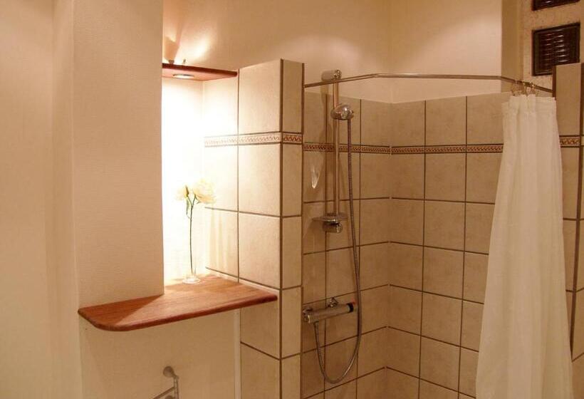 חדר סטנדרט חדר אמבטיה משותף, Klintholm B & B Bistro