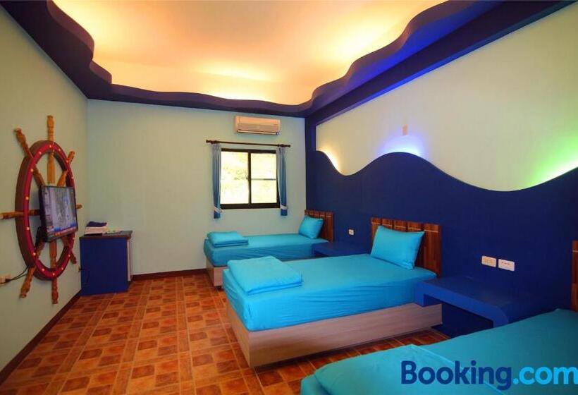اتاق استاندارد سه تخته با بالکن, Lian Chinq Diving B&b