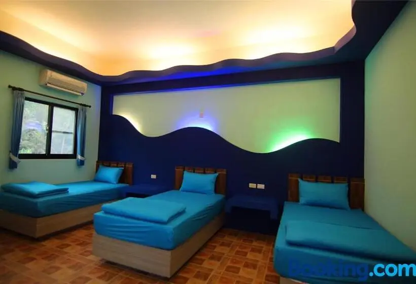 اتاق استاندارد سه تخته با بالکن, Lian Chinq Diving B&b