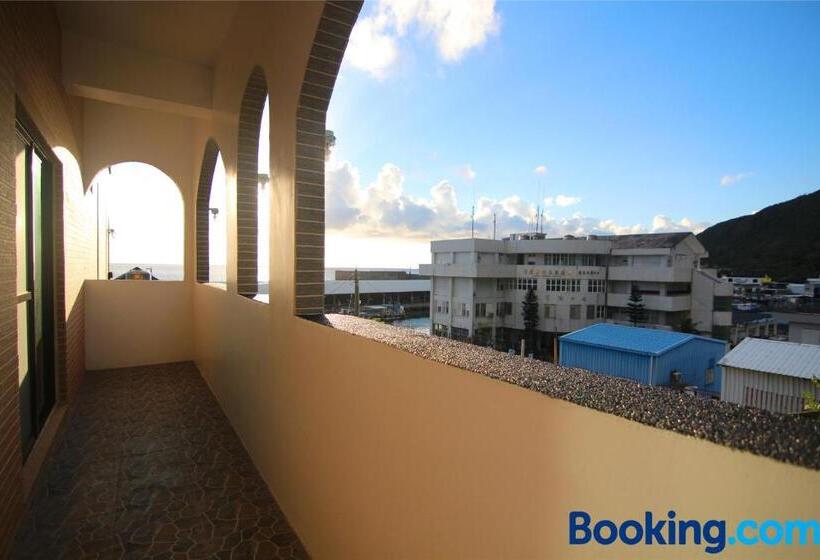 اتاق استاندارد سه تخته با بالکن, Lian Chinq Diving B&b